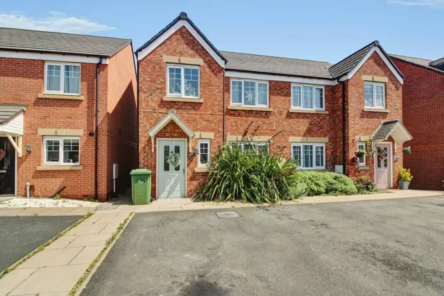 Sanderling Street, Norton Canes, Cannock, Staffordshire, WS11, photo 1