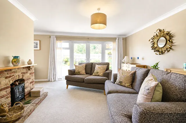 Photo 3 — Catherine Crescent, Downton, Salisbury, Wiltshire, SP5 3NR