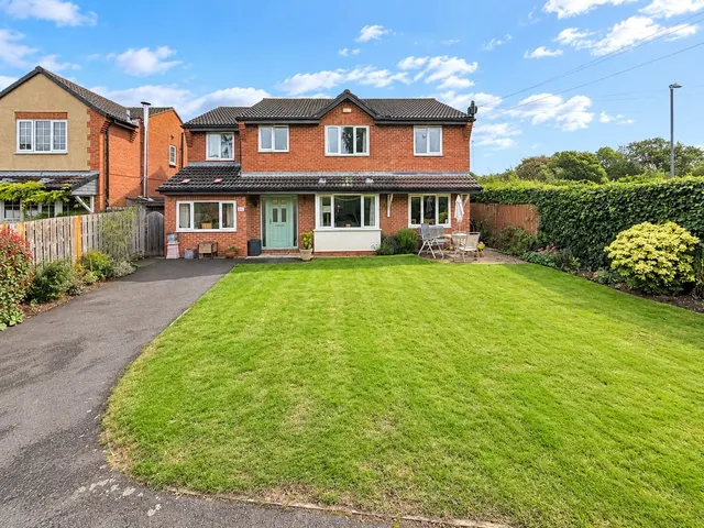 Kingfisher Drive, Aiskew, DL8, photo 1