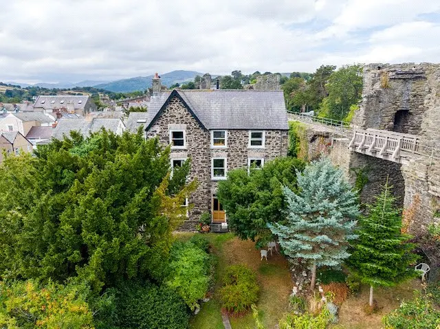 Chapel Street, Conwy, LL32 8BH, photo 1