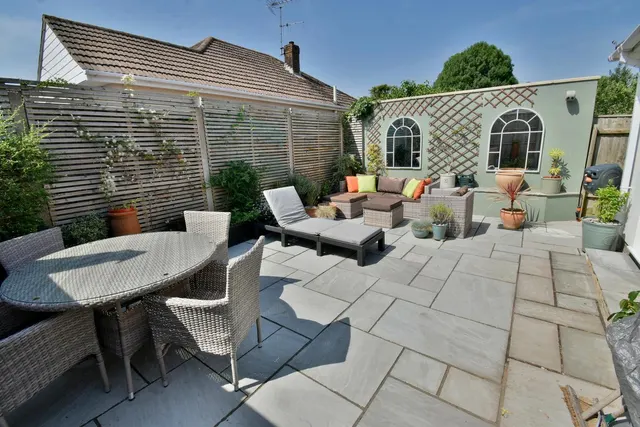 Park Avenue, BH10, photo 2