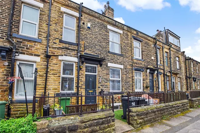 School Street, Pudsey, LS28, photo 1