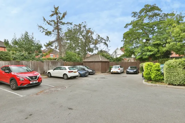 Richmond Park Road, Bournemouth, BH8, photo 2