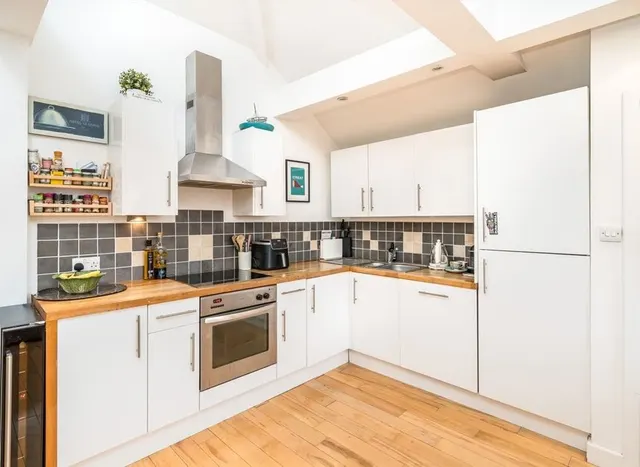 Photo 3 — Tierney Road, Streatham Hill, SW2