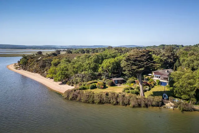 Photo 2 — Shipstal Point, Arne, Wareham, Dorset, BH20 5BL
