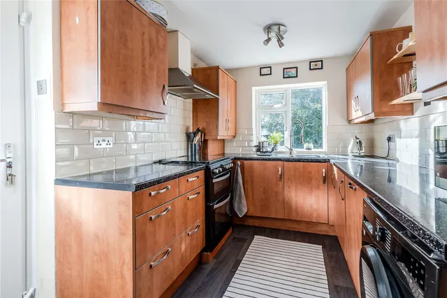 Botany Avenue, Bradford, BD2, photo 3