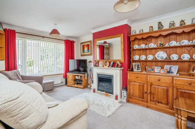 Cherry Tree Avenue, Waterlooville, PO8, photo 2