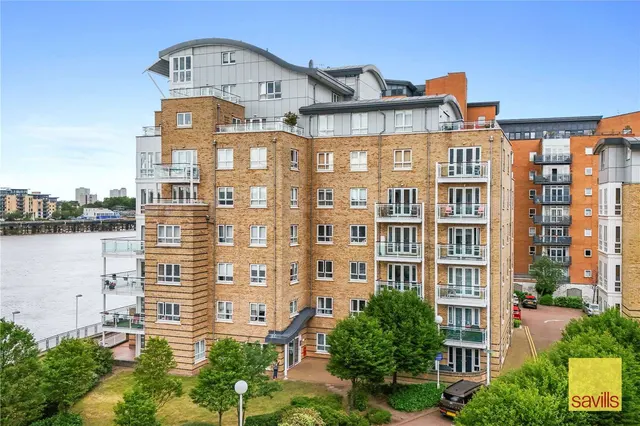 St. Davids Square, Isle Of Dogs, London, E14 3WQ, photo 1