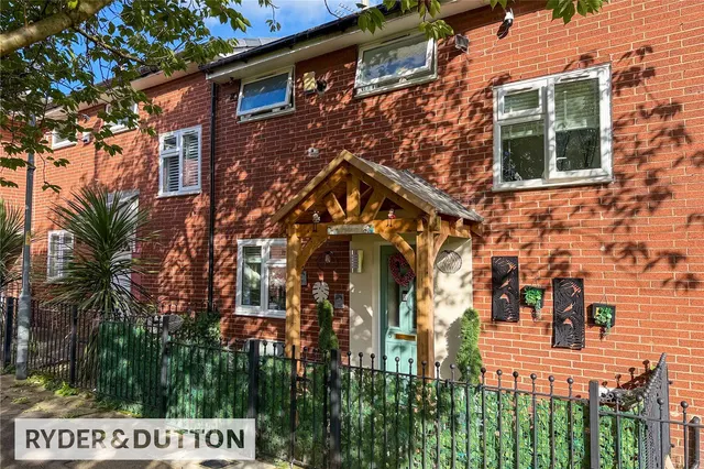 Cloughton Walk, Manchester, M40, photo 1