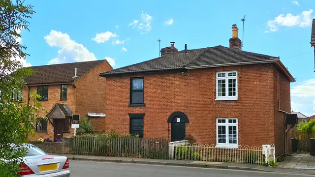 New Road, Gillingham, Dorset, SP8 4JH, photo 1