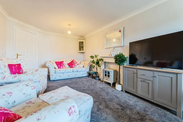 Photo 2 — Hanbury Court, Thetford