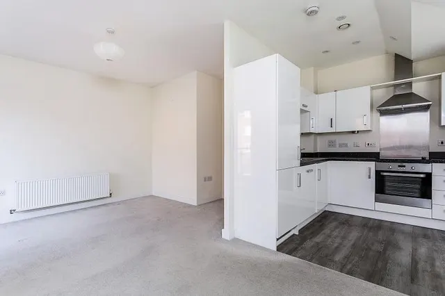 Oasthouse Drive, Horndean, PO8, photo 3