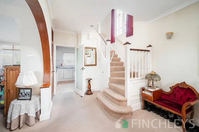 Park Way, London, N20, photo 3
