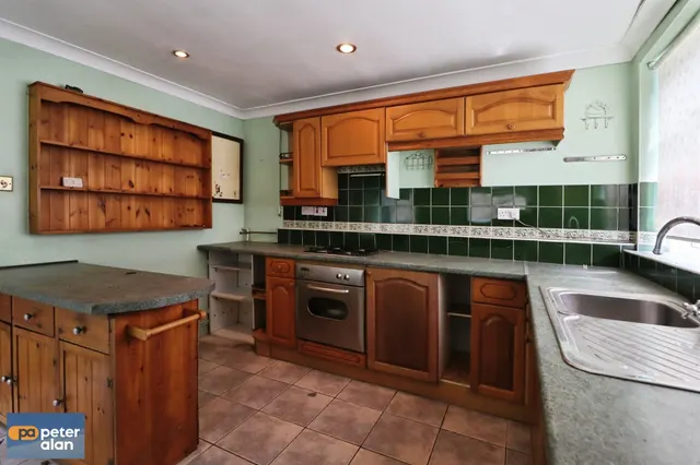 Cowbridge Road East Cardiff, CF5, photo 3