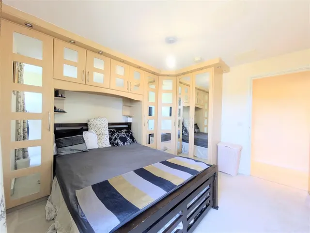 Northolt Road, Harrow, HA2, photo 3