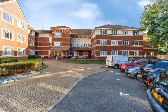 Wide Lane, Southampton, SO18, photo 1