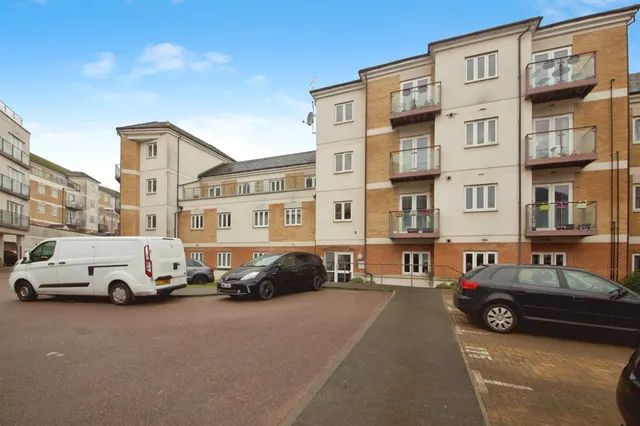 Cezanne Road, WATFORD, photo 1