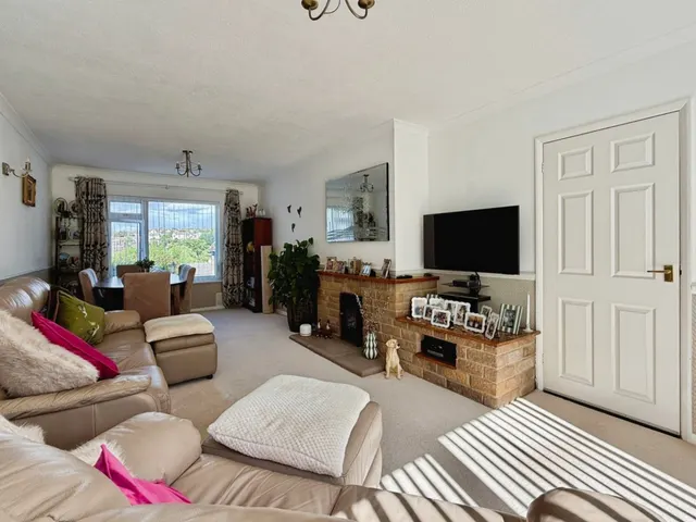 Woodhouse Drive, Stroud, GL5, photo 2