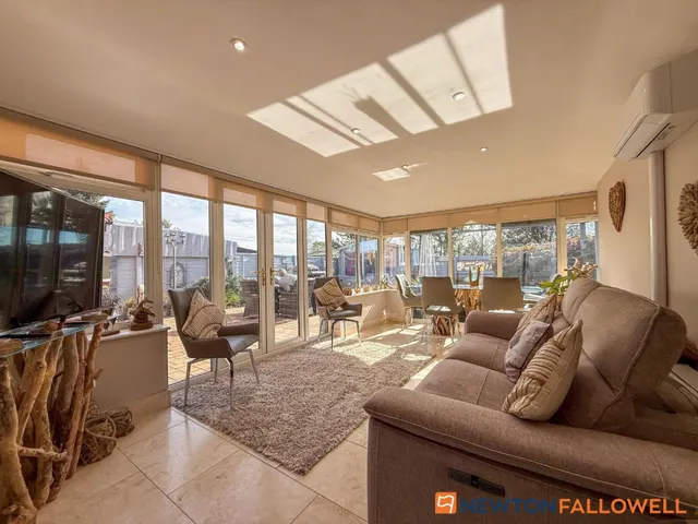 Mead Way, Balderton, NG24, photo 2
