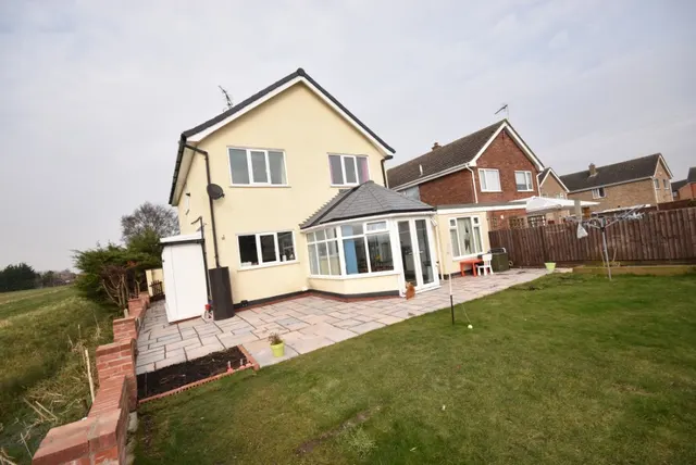 Cliffe Avenue, Ruskington, NG34, photo 1