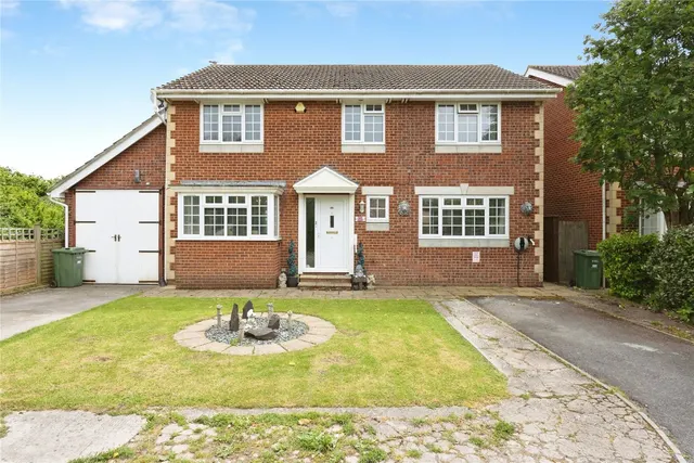 Taunton Road, Weston-super-Mare, BS22, photo 1