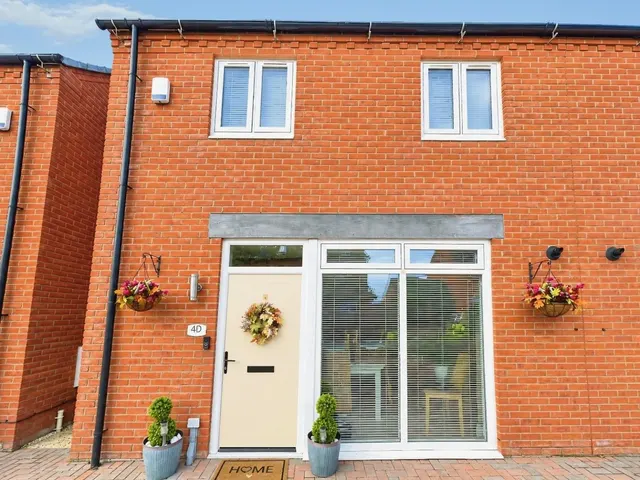Manor Lane, Harlaston, B79, photo 1