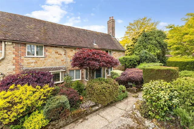 Easebourne Street, Midhurst, GU29, photo 1