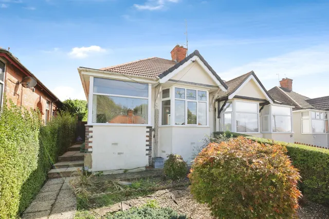 Reedway, Northampton, photo 1