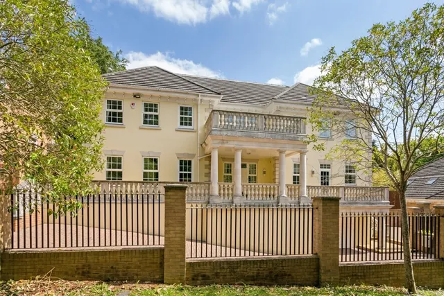 Jersey Place, Ascot SL5, photo 1