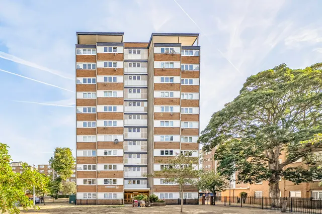 27 Whittaker Court, Studley Road, London, photo 1