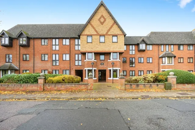 Linden Road, Bedford, Bedfordshire, MK40, photo 1