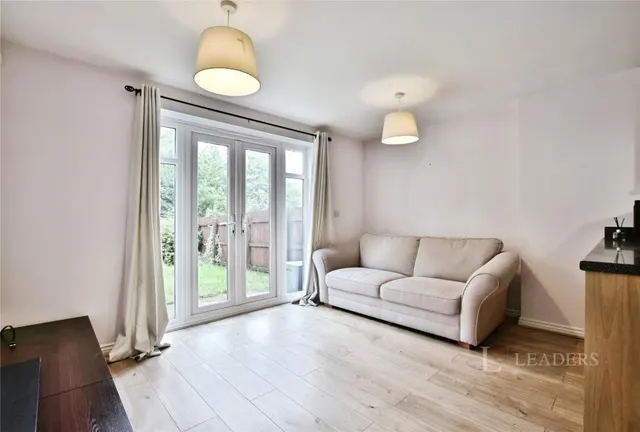 Longshaw Close, Manchester, M8, photo 3