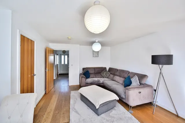 Crossfield Walk, Snodland, photo 1