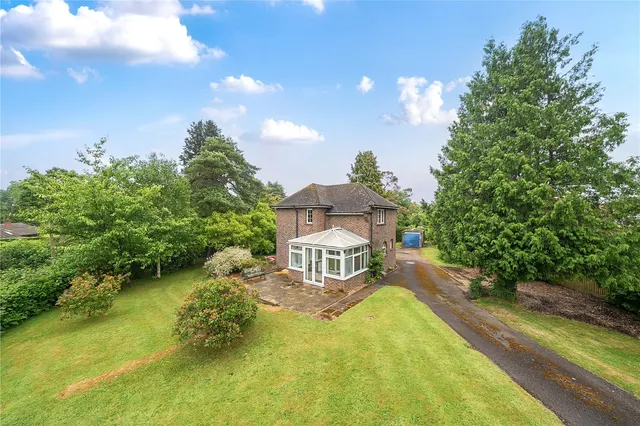 Coggins Mill Lane, Mayfield, TN20, photo 2