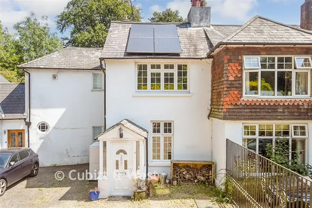 Cuckfield Lane, Warninglid, RH17, photo 1