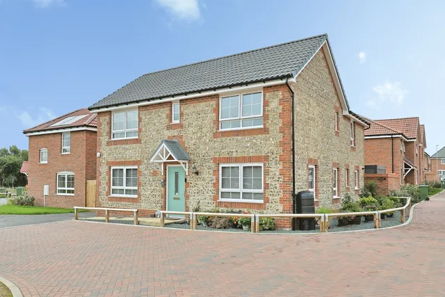 Butter Cross Crescent, Swaffham, photo 1