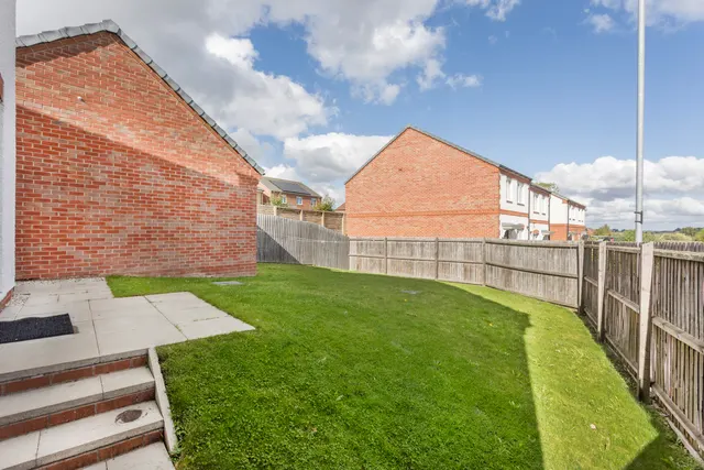 Filey Drive, Leicester, LE5, photo 3