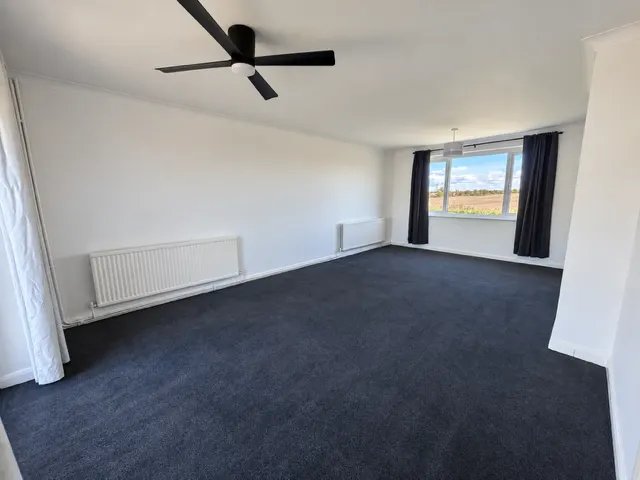 Pott Hall Road, IP28, photo 3