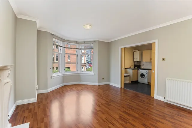 Photo 2 — Kennoway Drive, Thornwood, Glasgow, G11