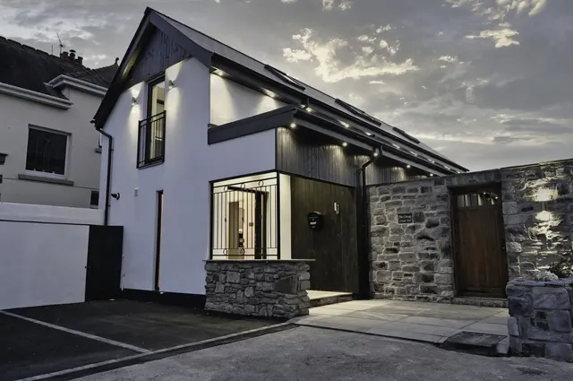 Arlington Road, Porthcawl, CF36 3DF, photo 1