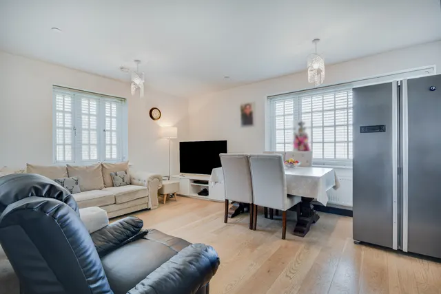 Photo 2 — 51 Armstrong Gibbs Court, The Causeway, Great Baddow, Chelmsford, Essex, CM2 7FR