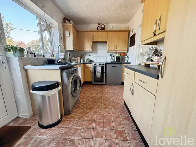 Richmond Drive, North Hykeham, LN6, photo 2