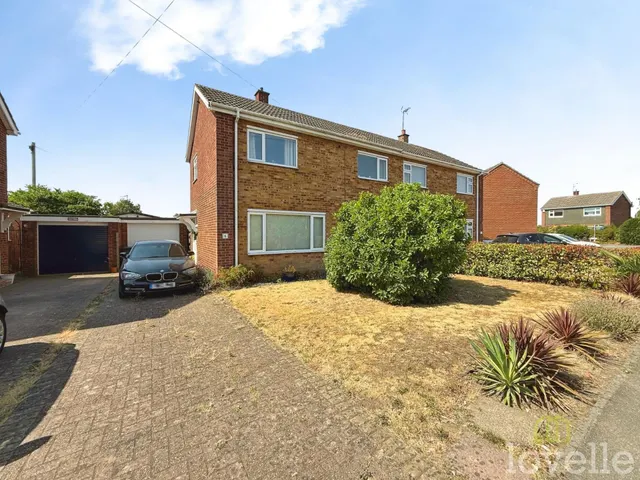 Richmond Drive, North Hykeham, LN6, photo 1