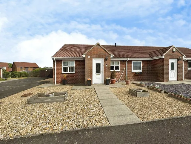 Newcastle Upon Tyne NE12 6GJ, NE12, photo 1