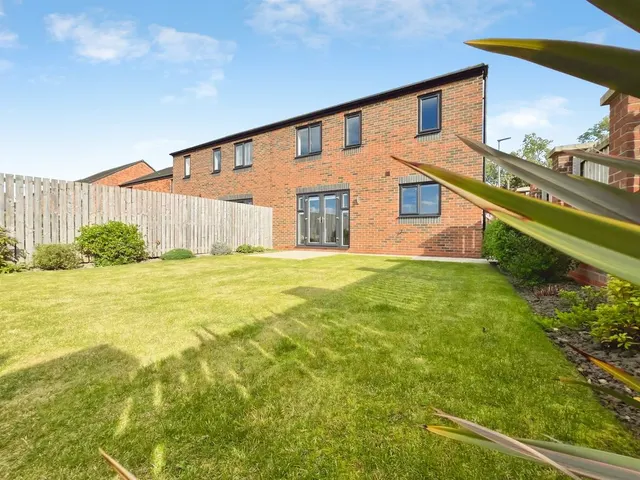 Ponteland NE20 0FF, NE20, photo 2