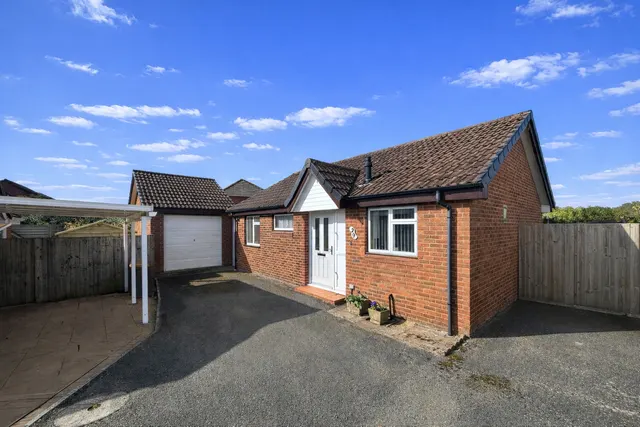 Barley Croft, Great Boughton, CH3, photo 1