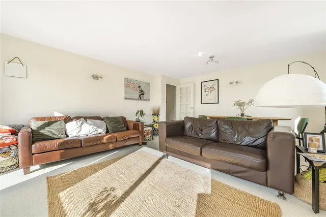 Photo 3 — Barnes Court, Station Road, New Barnet, Hertfordshire, EN5 1QY