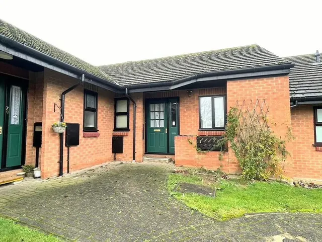 Broadway Avenue, Giffard Park, Milton Keynes, Buckinghamshire, MK14 5QJ, photo 1