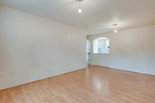 Photo 2 — 112 Pycroft Way, Edmonton, London, N9 9XR