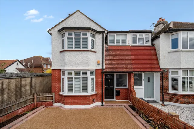 Westbrook Avenue, Hampton, TW12 2RE, photo 1